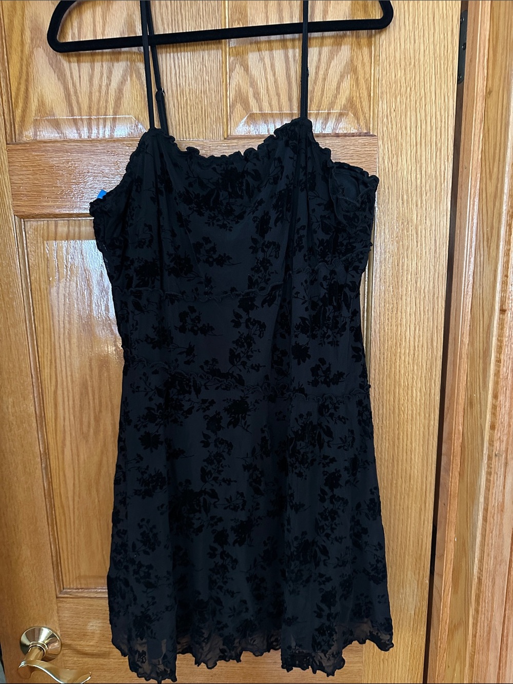 Cider 2000s Style Black Floral Velvet-Texture Spaghetti Strap Dress